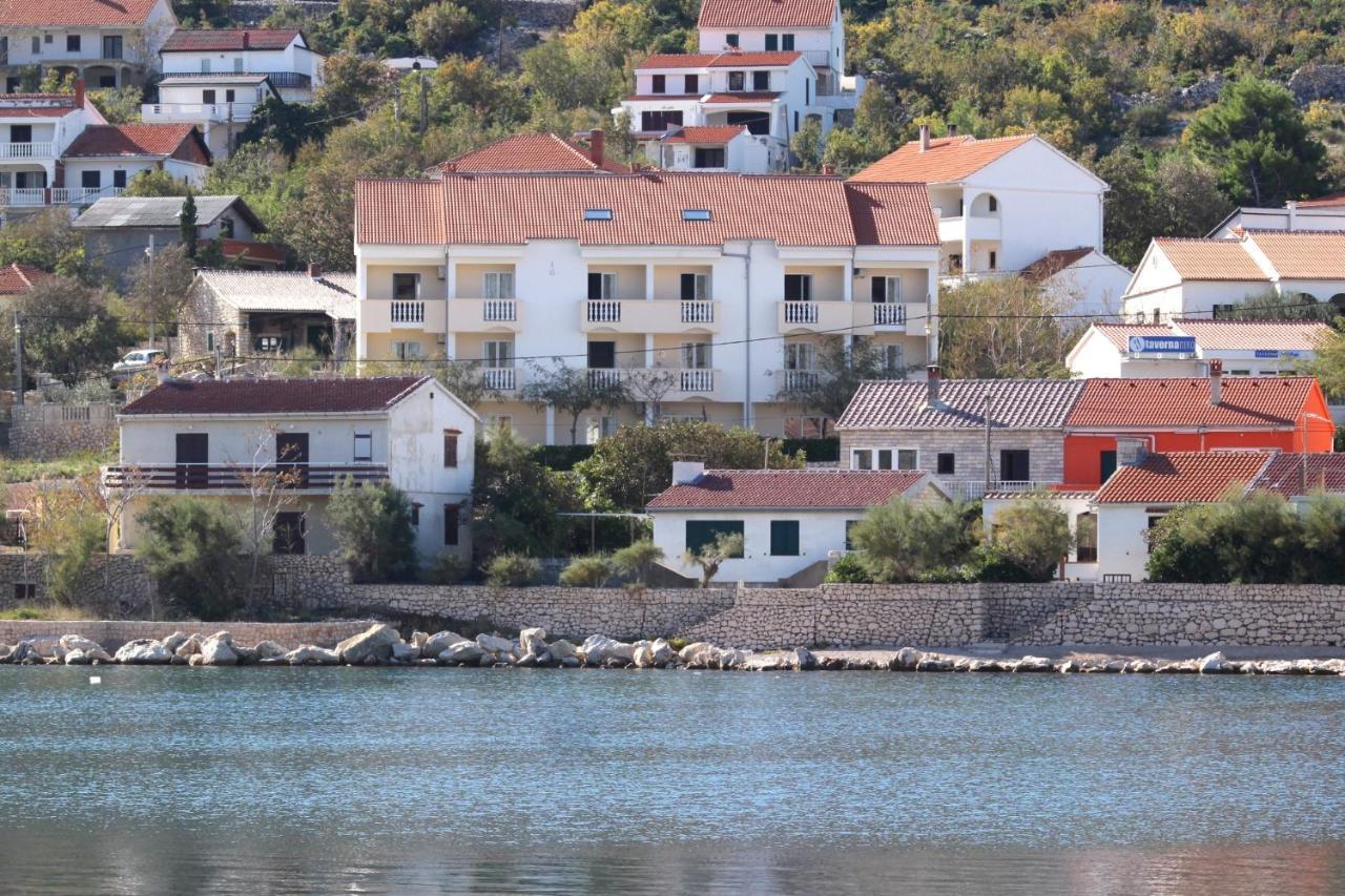 Apartments And Rooms By The Sea Vinjerac, Zadar - 3248 Exterior foto