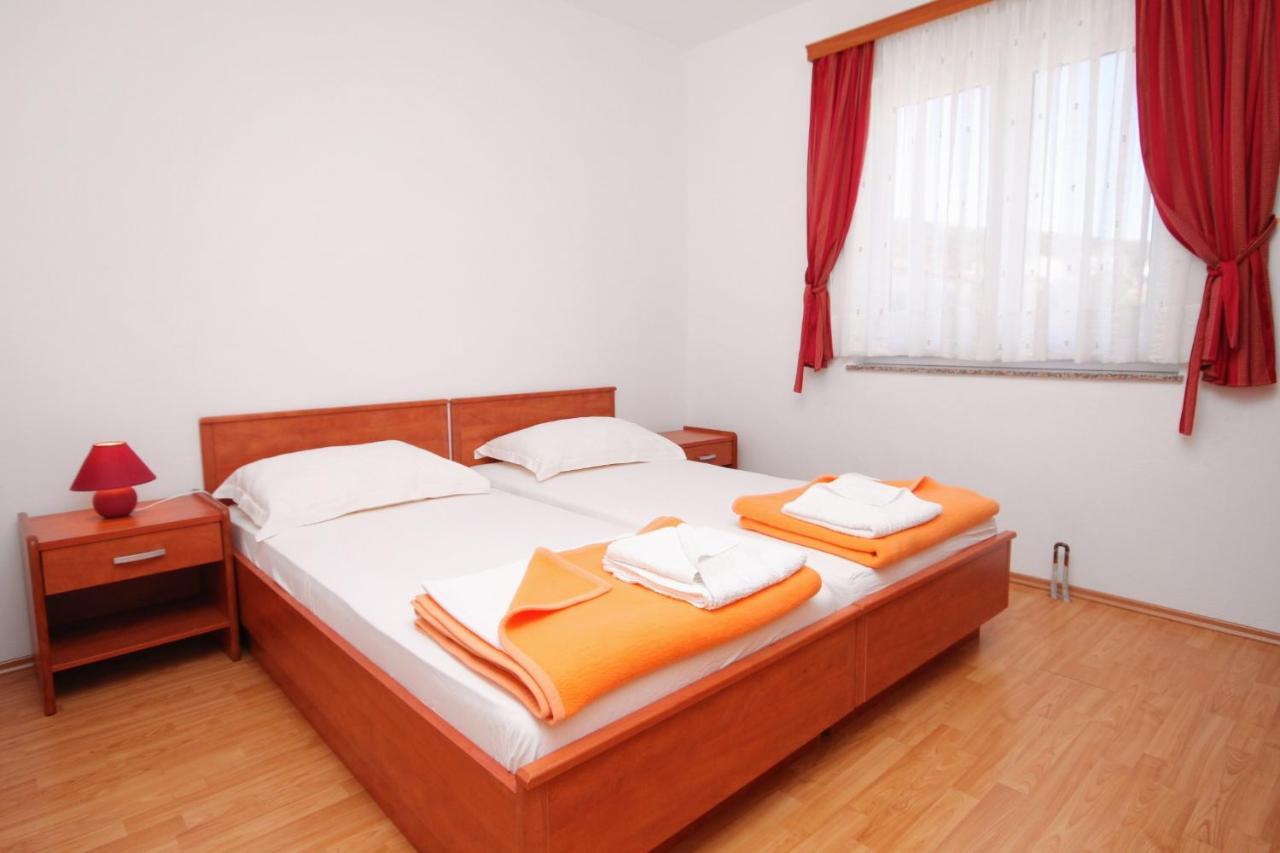 Apartments And Rooms By The Sea Vinjerac, Zadar - 3248 Exterior foto
